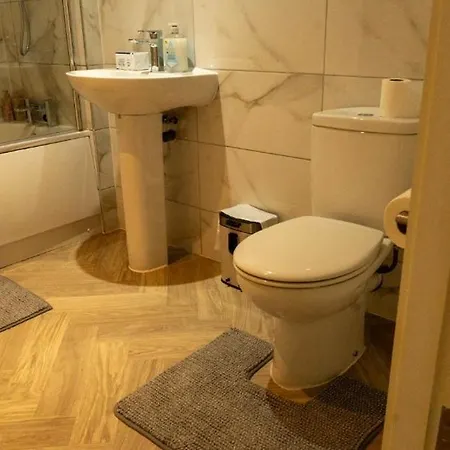 Modern Salford Flat Aparthotel