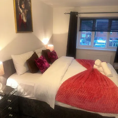 Peel Grove - Luxury House - Manchester