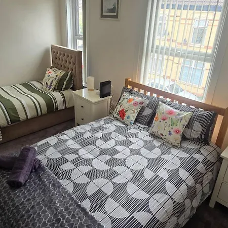 Big 4 Bedder - South * Manchester