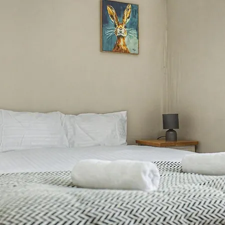 Tatil Evi 5br House, Ideal For Groups, Parking, Sleeps 10 *