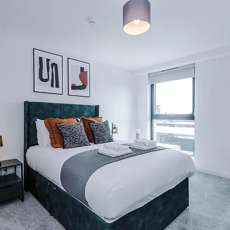 Modern 2br Near Centre Διαμέρισμα *
