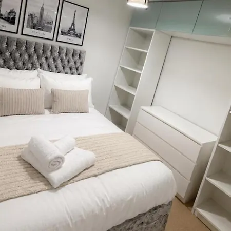 Sleeps4-Hottub-2Bed-Nearmediacity Διαμέρισμα Μάντσεστερ