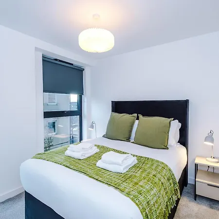 Stylish 2br 2ba - Gym & Co-working *