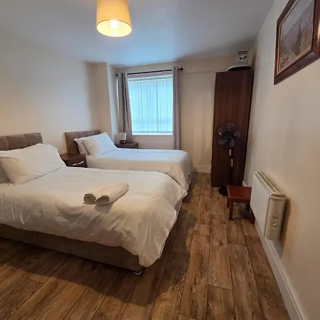 Modern 2br Near Centre & Ao Arena Διαμέρισμα