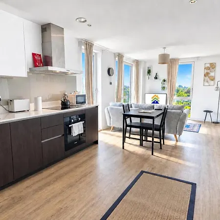 Apartmán Floor Flat With Balcony Overlooking - Pass The Keys *