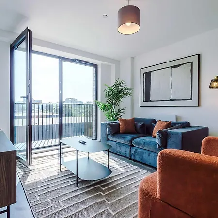 Modern 2br Near Centre Διαμέρισμα