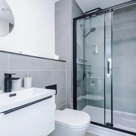 Διαμέρισμα Modern 2br Near Centre *