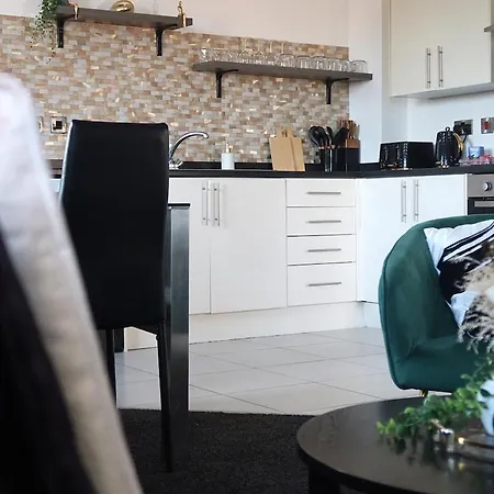 Near Manchester City Centre, 2Br Apartment Sleeps 6 Daire *