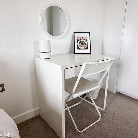 Apartmán Floor Flat With Balcony Overlooking - Pass The Keys Manchester