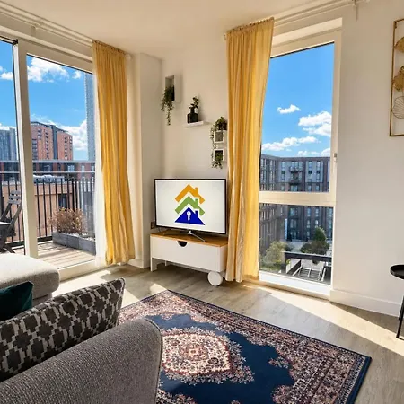 Apartmán Floor Flat With Balcony Overlooking - Pass The Keys Manchester
