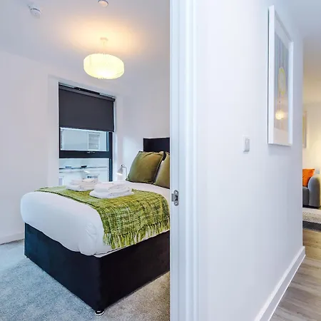 Stylish 2br 2ba - Gym & Co-working *