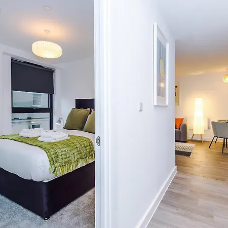 Stylish 2br 2ba - Gym & Co-working *