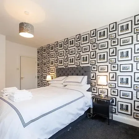 Spacious 2 Bed On Manchester's Famous Canal Street Apartmán Manchester