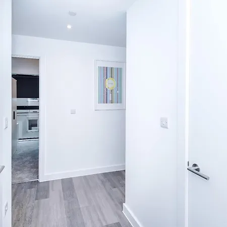 Stylish 2br 2ba - Gym & Co-working Manchester