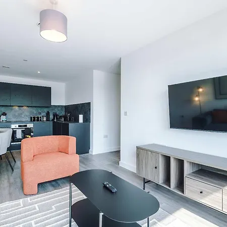 Modern 2br Near Centre Διαμέρισμα