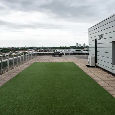 Luxury Centre - Sleeps 4 - Parking *