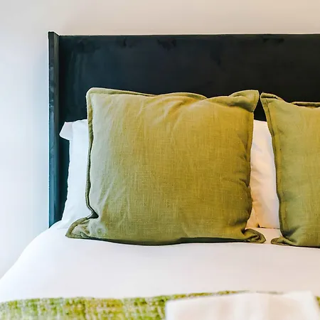 Stylish 2br 2ba - Gym & Co-working Manchester