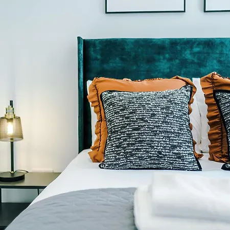 Modern 2br Near Centre * マンチェスター