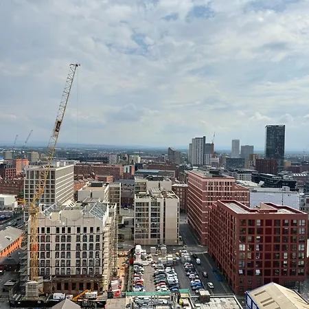 Skyline 3br Duplex - Pool, Gym & Parking * Manchester
