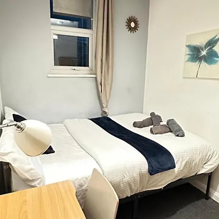 Sleeps 4 With Parking