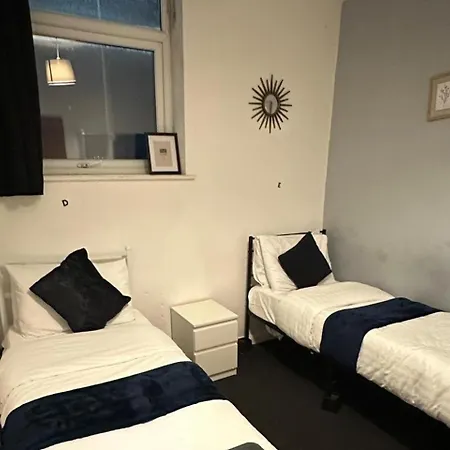 Appartamento Sleeps 4 With Parking *