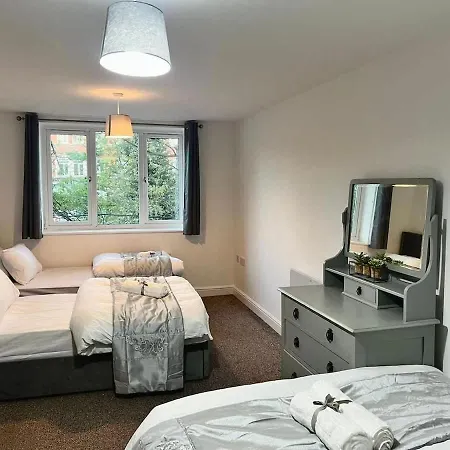 Stylish Retreat 2 Bed Flat Apartamento Manchester