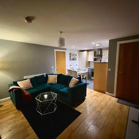 Stylish Retreat 2 Bed Flat Manchester