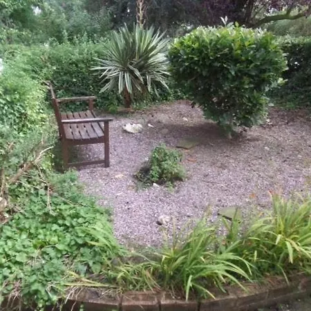 Lovely Single Close To Mufc & Cricket Ground Homestay szállás
