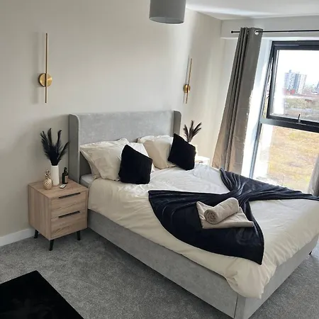 Apartamento Spacious 2-bedroom With Views In Manchester