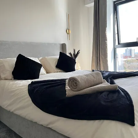 Apartamento Spacious 2-bedroom With Views In