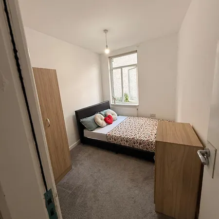 3 Bedroom House In Apartamento