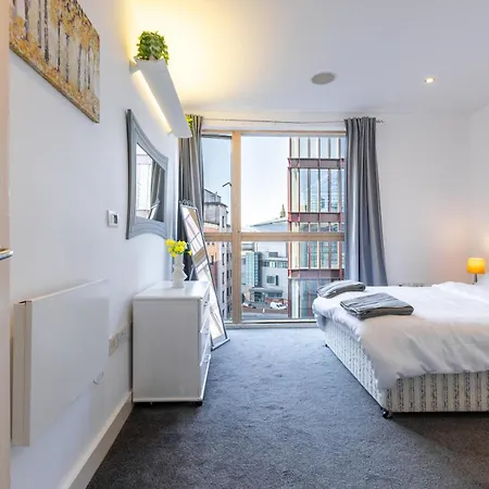 610 Hacienda Apartamento