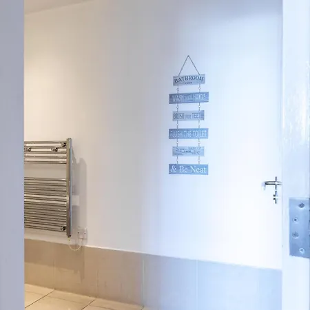 610 Hacienda Apartamento *