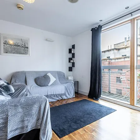 610 Hacienda Manchester
