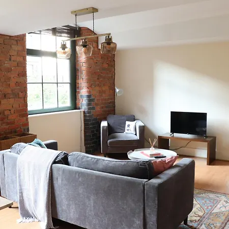 Industrial-chic Mill Conversion, Centre * Manchester