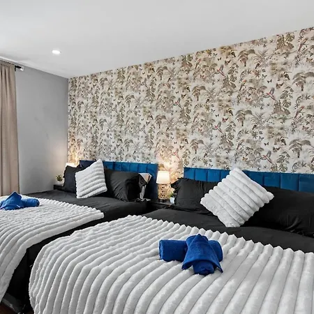Apartamento Modern & Stylish 2-bed Flats In