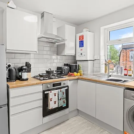 Apartamento Modern & Stylish 2-bed Flats In