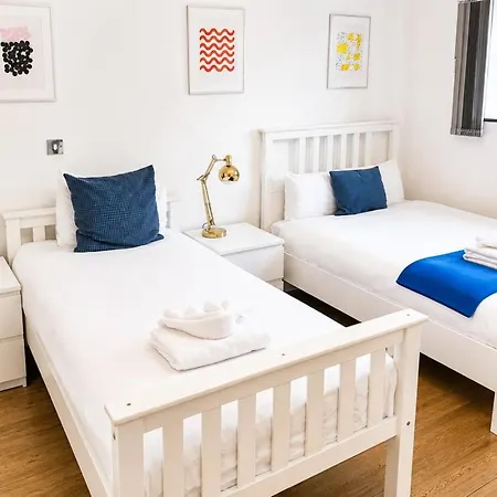 Apartment Smart TV, Self check-in, Coffee machine *