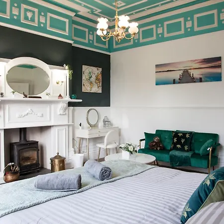Victorian Elegance At Kingscliffe, Sleeps 16 *