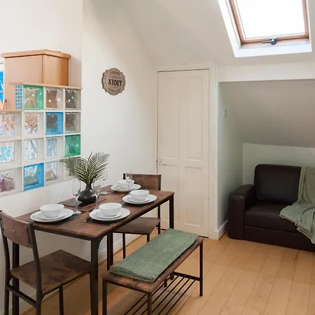 Victorian Elegance At Kingscliffe, Sleeps 16 Villa Manchester