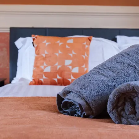 Victorian Elegance At Kingscliffe, Sleeps 16 Villa *