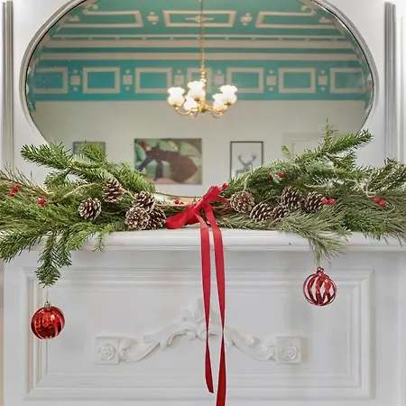 Victorian Elegance At Kingscliffe, Sleeps 16 Manchester