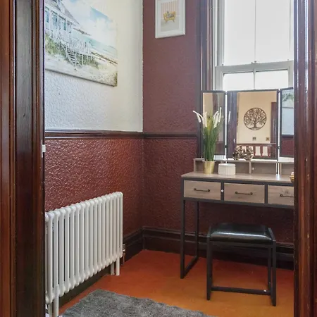 Victorian Elegance At Kingscliffe, Sleeps 16 *