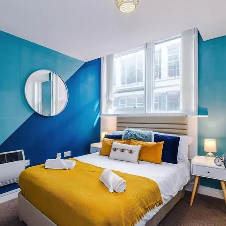 Cosy 2br In Center - With Wifi, Kitchen & Parking * مانشستر