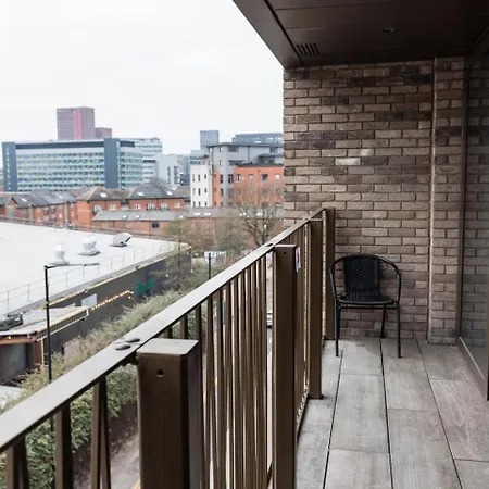 Apartamento Luxury Centre Flat With Balcony By Kammili Manchester
