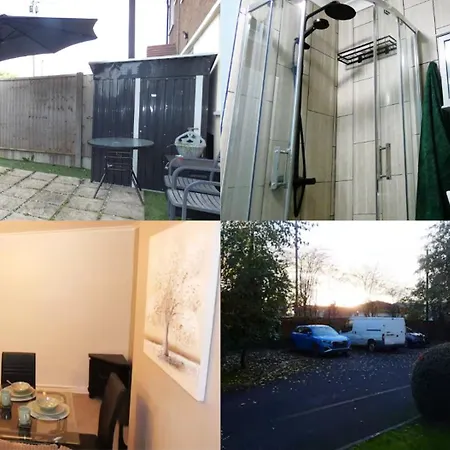 Spacious 3 Bedrooms 7 Beds Maisonette With 1 Bathroom 1wc 4 Smart Tv's With Adaptable Lounge Area Tram Access Near Salford Quays And Mcr Centre * Manchester