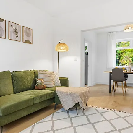 Lux 3 Bd House, Sleeps 8, Free Parking, Perfect For Contractors, Families, Near And Etihad Casa vacanze