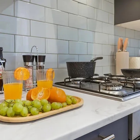 Casa vacanze Lux 3 Bd House, Sleeps 8, Free Parking, Perfect For Contractors, Families, Near And Etihad Manchester