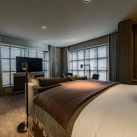 Dakota Airport Szálloda 4*