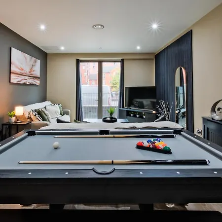 Autumn City Escape Pool Table Sleeps 8